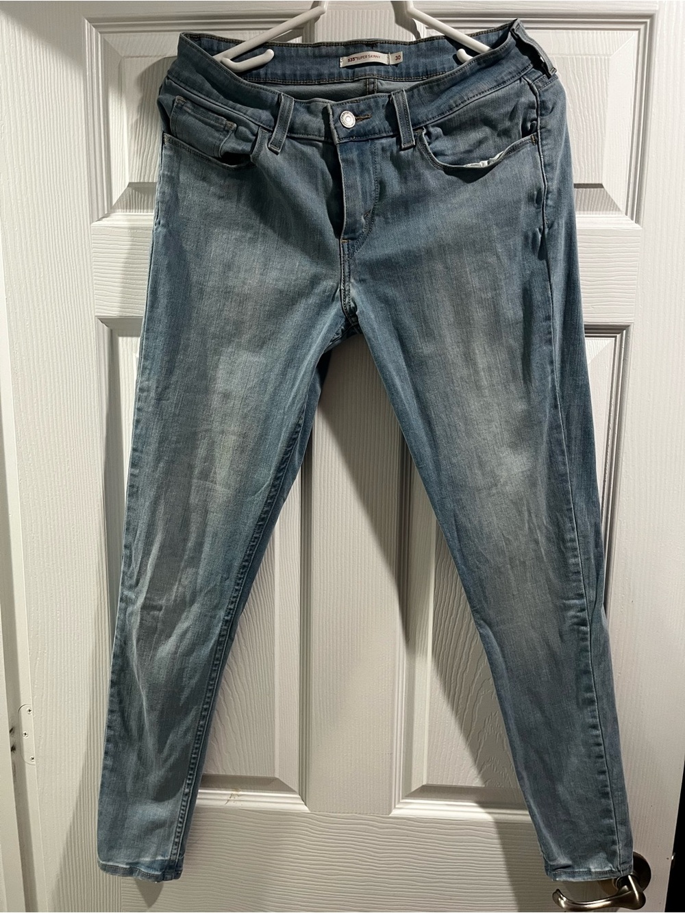 Women’s LEVI Slim Fit Light Blue Jeans